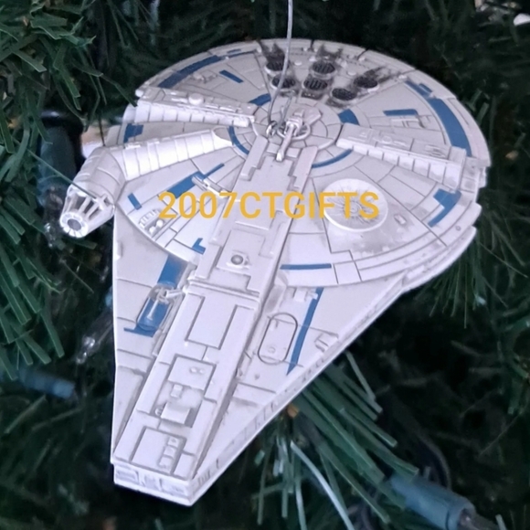 BNIB 2018 Hallmark Keepsake Star Wars MILLENNIUM FALCON Lighted Ornament. - Picture 3 of 15